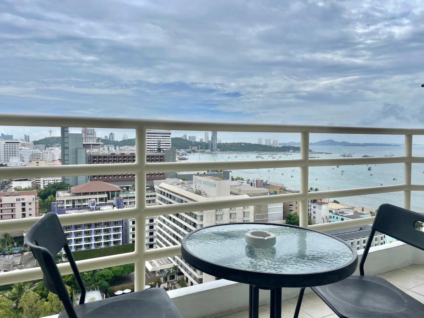Appartement View Talay 6 By Pat 42 à Pattaya Extérieur photo